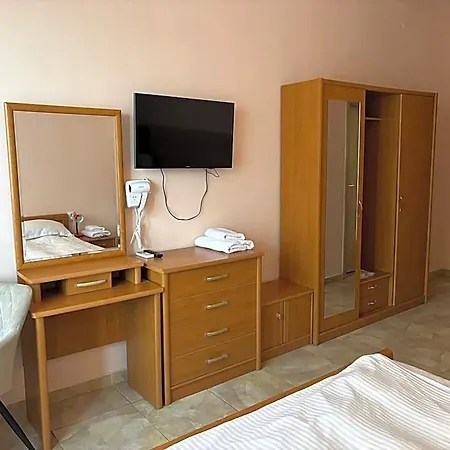 ホテル Apart Hotel Central Razgrad 3*